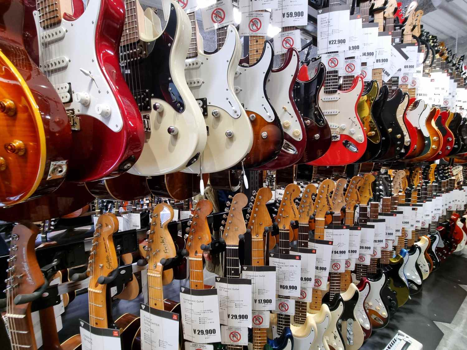 Where to Buy Used Musical Instruments from Japan: A Guide to 2nd STREET ...