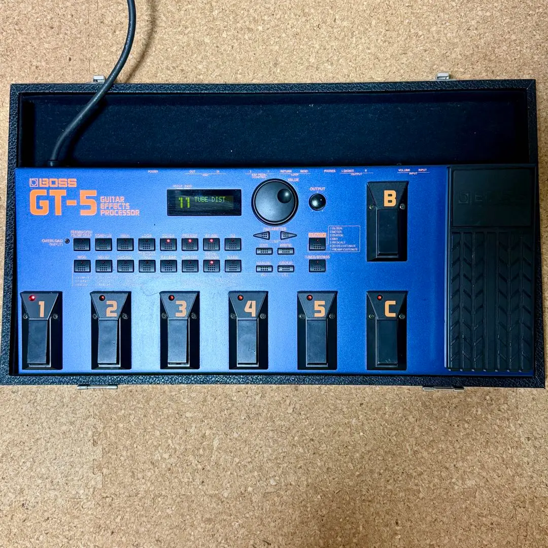 BOSS GT-5 ギターマルチエフェクター ハードケース付