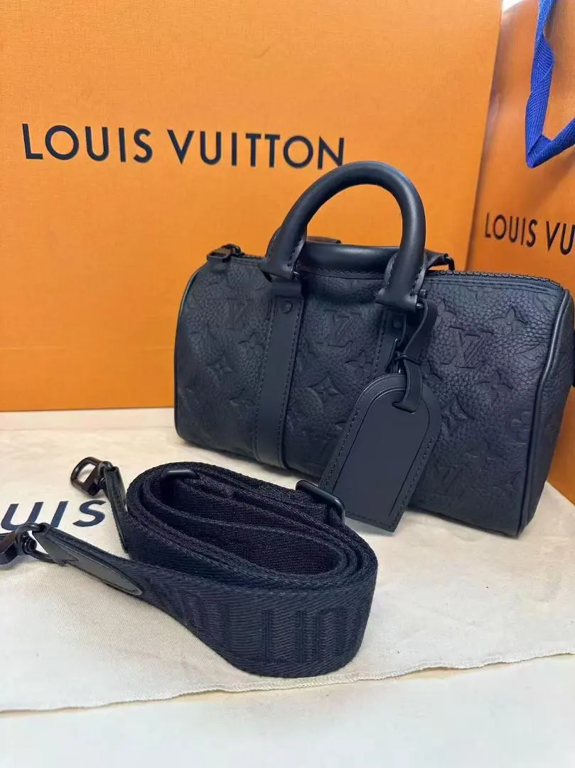 Louis~~ Vuitton ブラックショルダーバッグ~~~