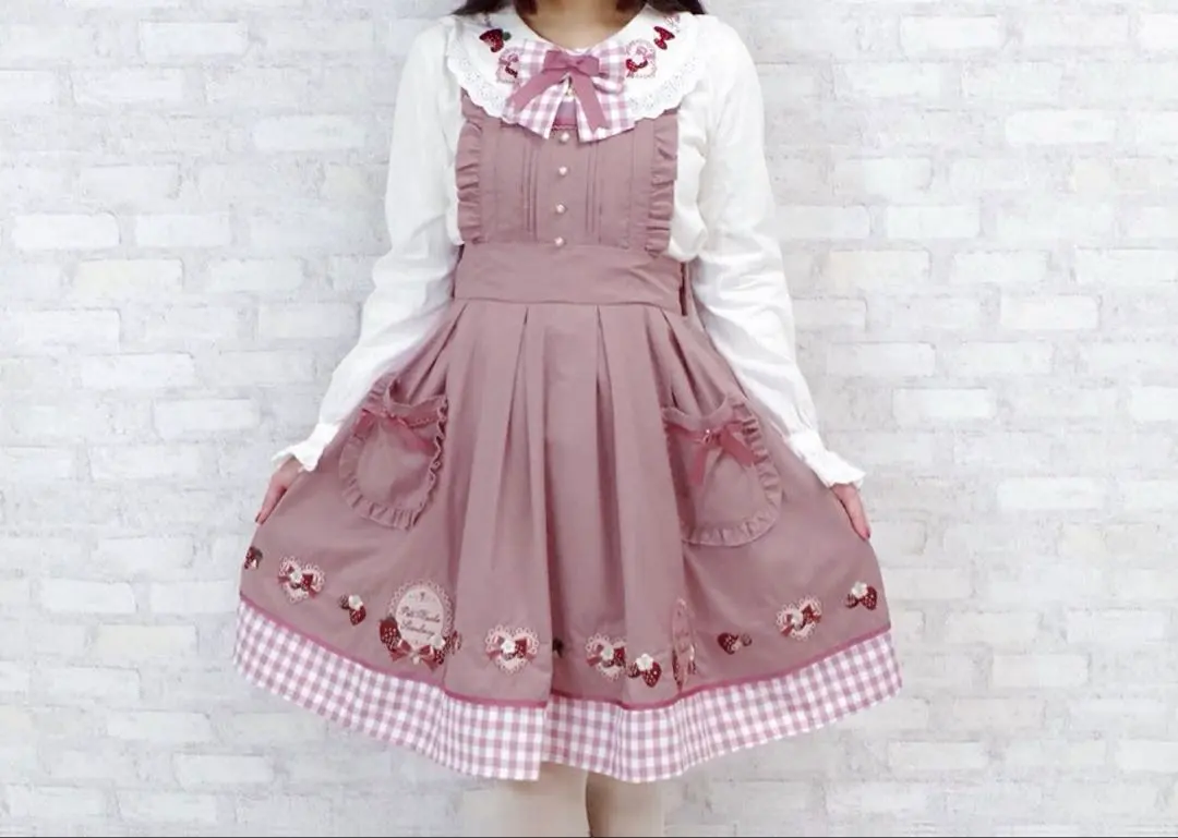 amavel Strawberry Basket エプロンジャンパースカート