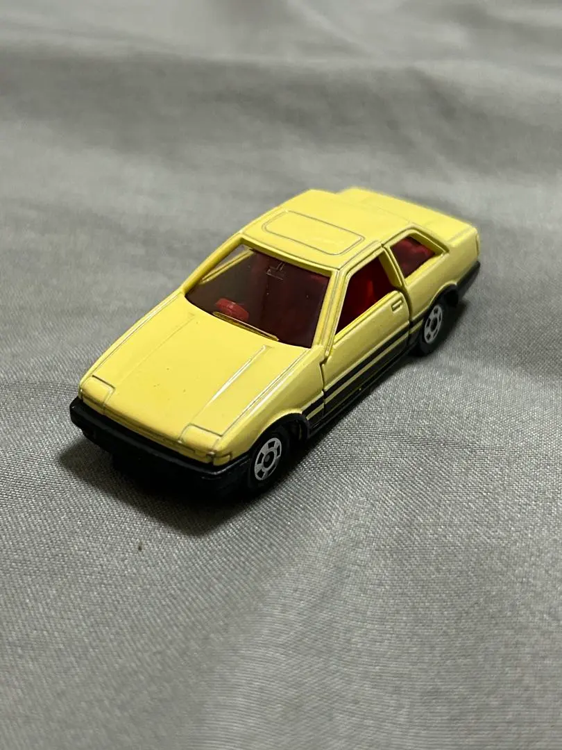 トミカ 黒箱 日本製　トヨタ スプリンタートレノ ２ドア　希少