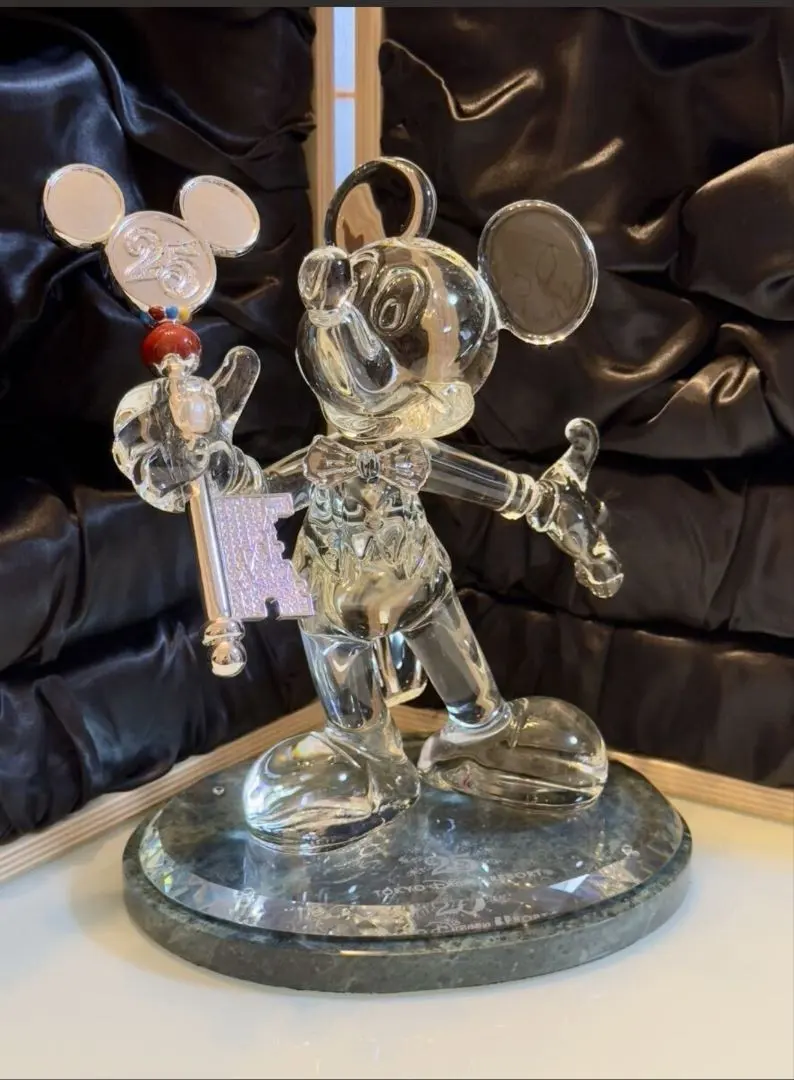 東京ディズニーリゾート 25周年 ミッキー ガラス　フィギュア　数量限定　25体