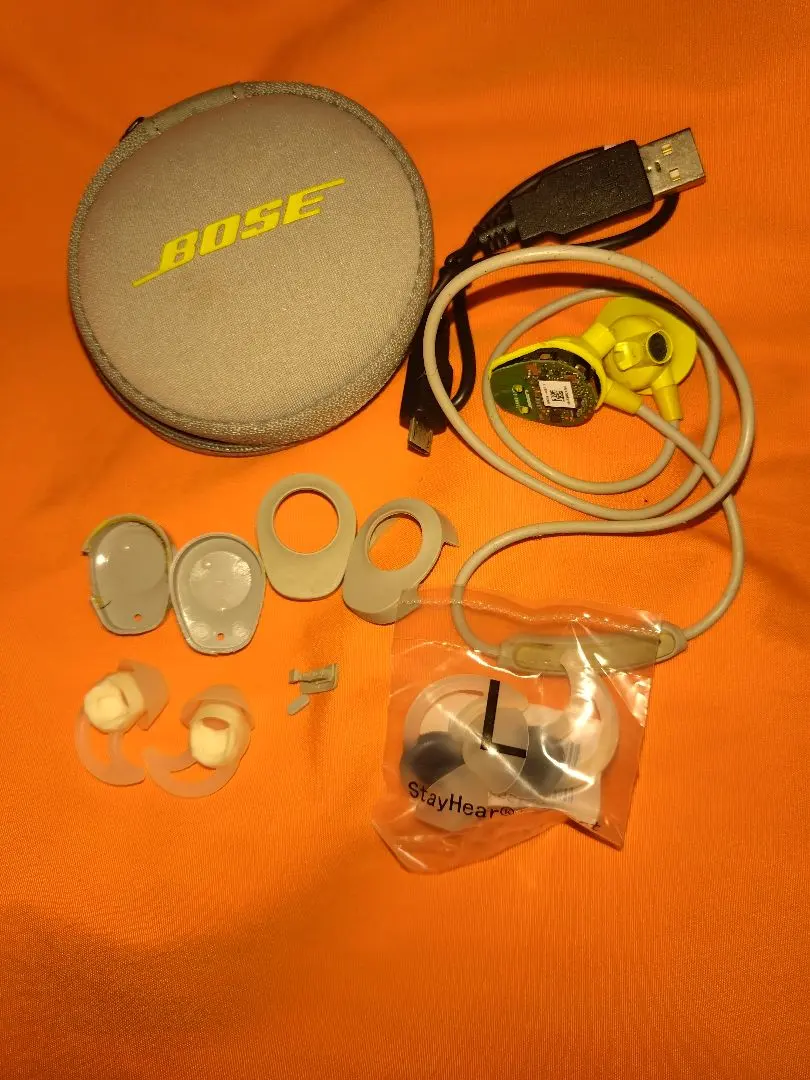 「BOSE SOUNDSPORT」 チップ付き　ジャンク