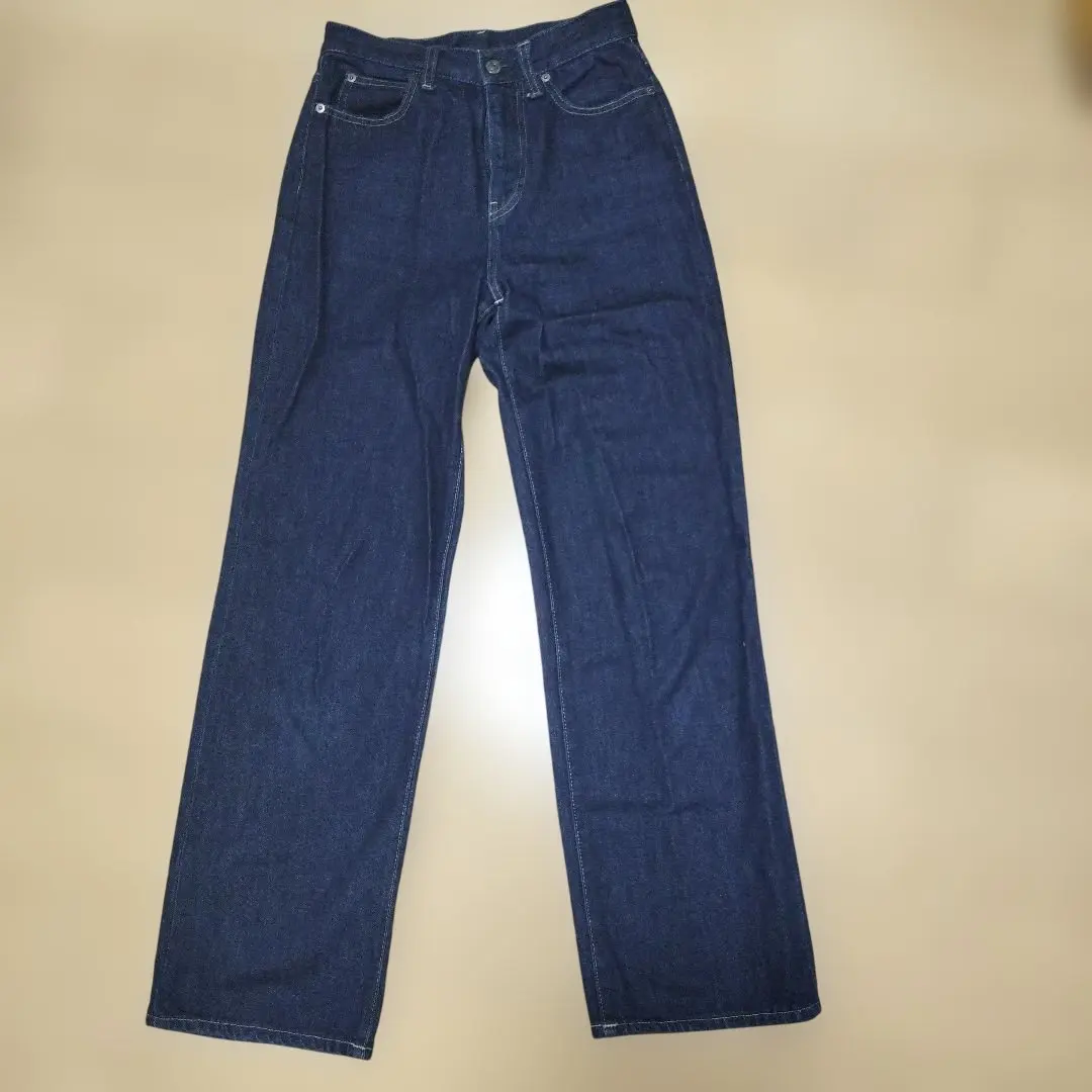 UNIQLO JEANS 大人気のストレートデニムパンツ インディゴ