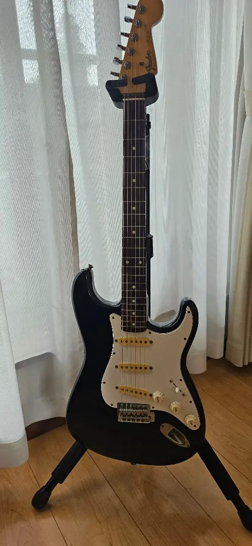 fender Japan ストラトキャスター