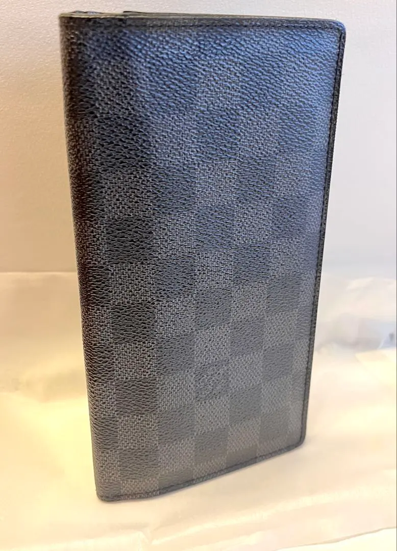 ルイ・ヴィトン（Louis Vuitton）　　長財布「ポルトフォイユ・ブラザ」