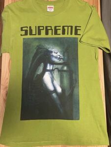 Supreme GIGER T