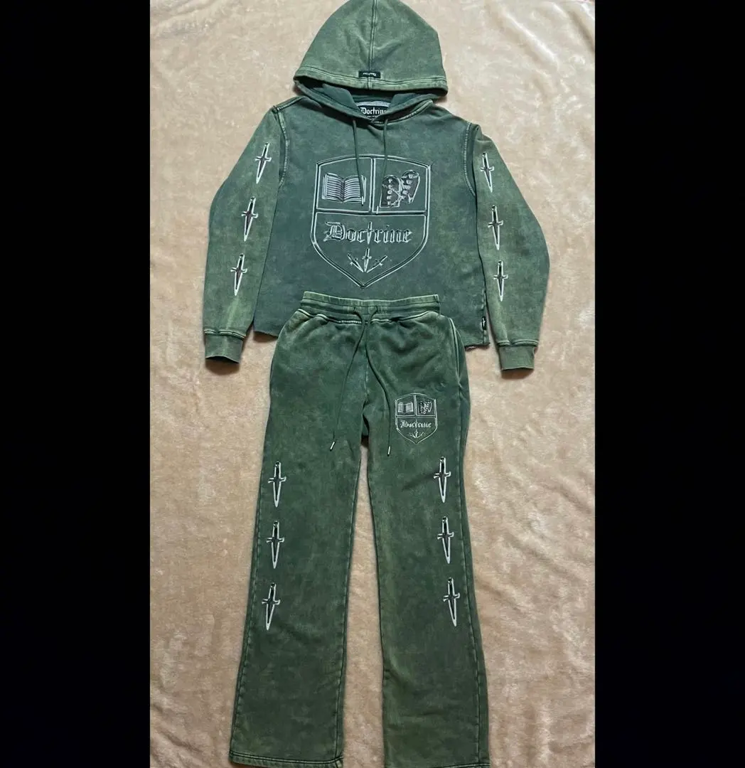 DOCTRINE COAT OF ARMS SETUP GARDEN GREEN
