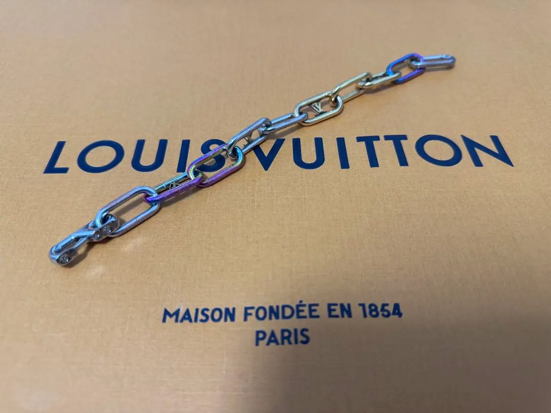 LOUIS VUITTON ルイヴィトン ブラスレ シグネチャー チェーンブレス