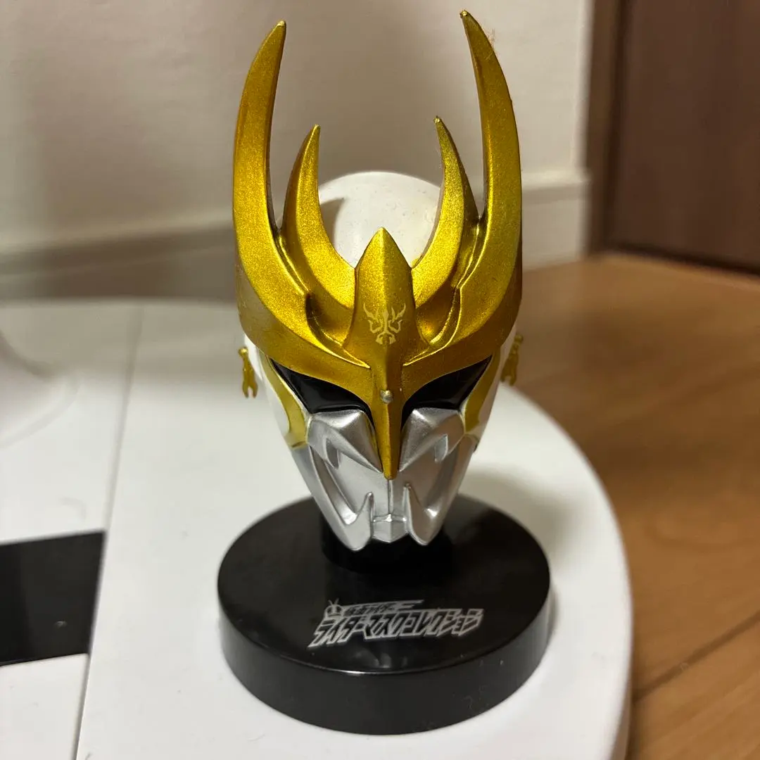 仮面ライダー　クウガ　マスコレ　ン・ダグバ・ゼバ　フィギュア　限定