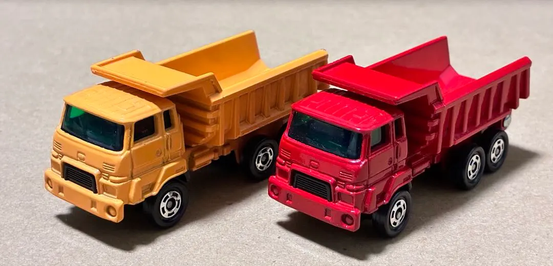 トミカ いすゞ オフロードダンプ 2台セット