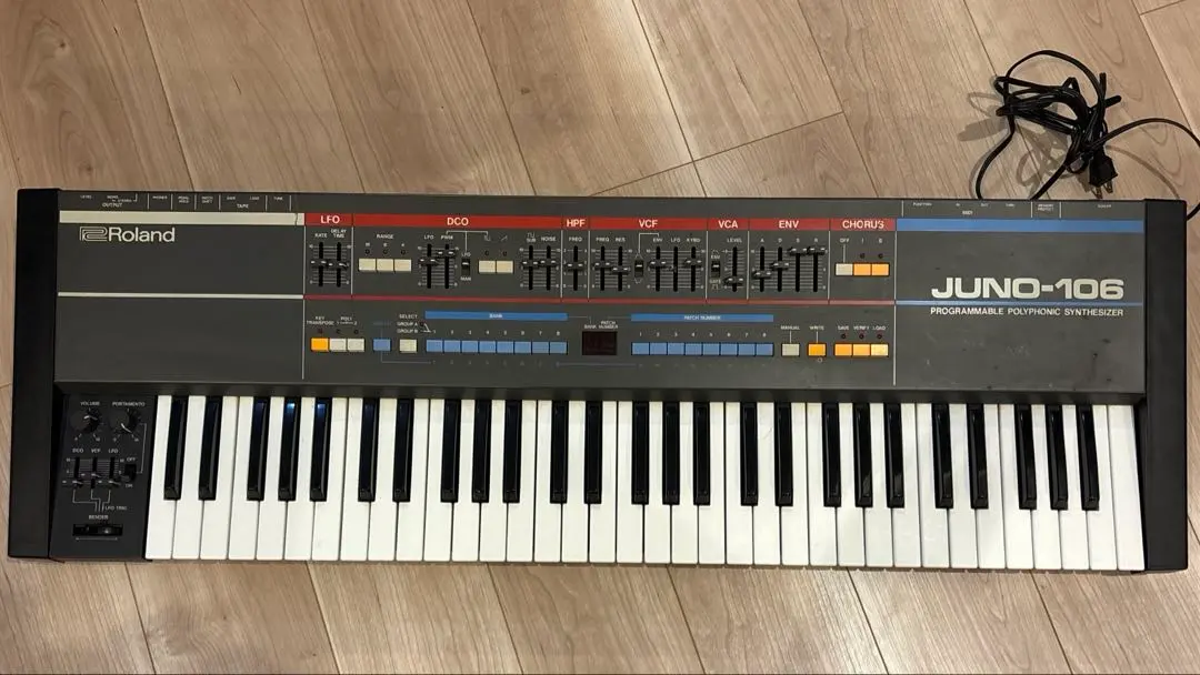 Roland JUNO-106 プログラマブルシンセサイザー 本体