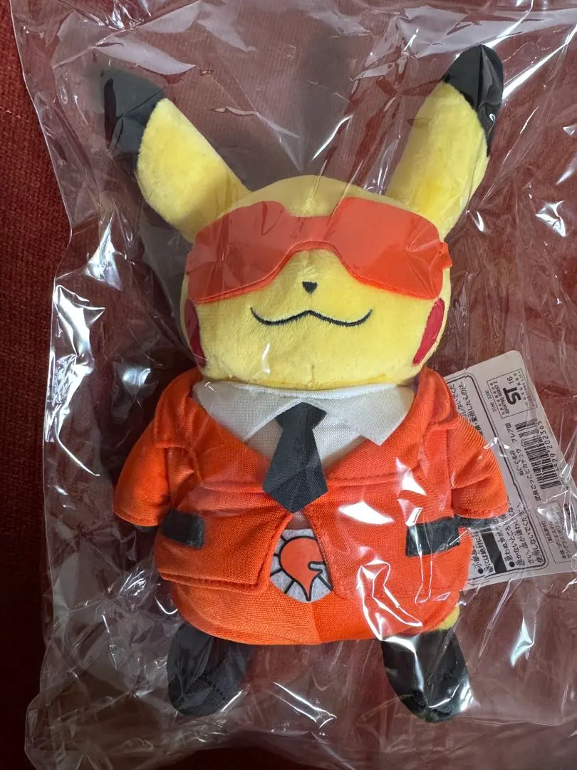 極美品！ピカチュウ ぬいぐるみ 団員ごっこ フレア団 ポケモンセンター限定