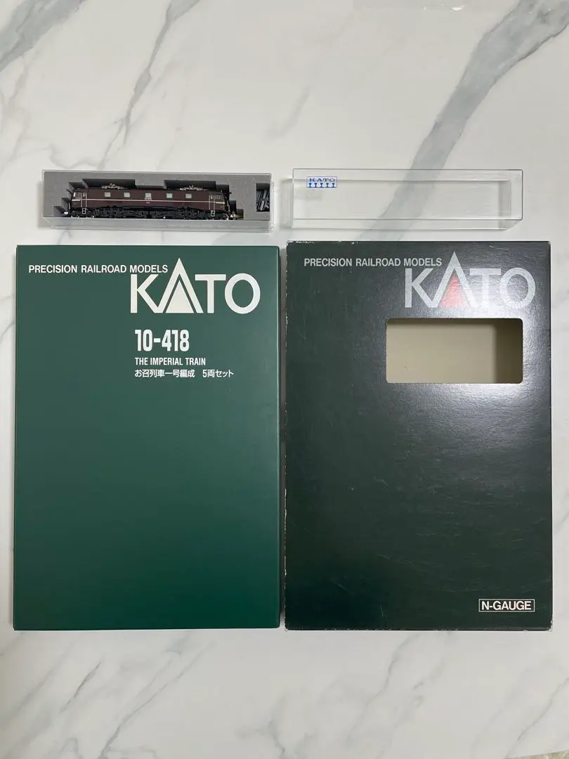 KATO 10-418 お召列車5両セットとEF58 61お召機のセット