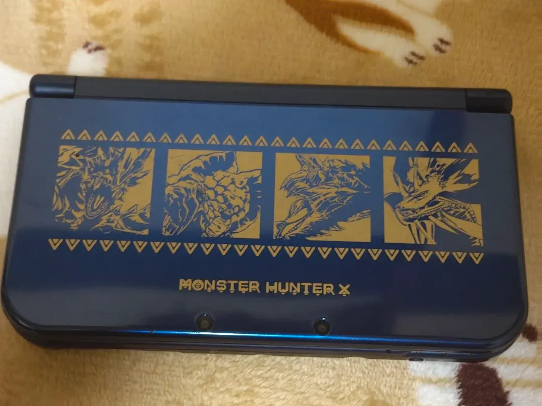 newニンテンドー3DSLL モンハン限定モデル