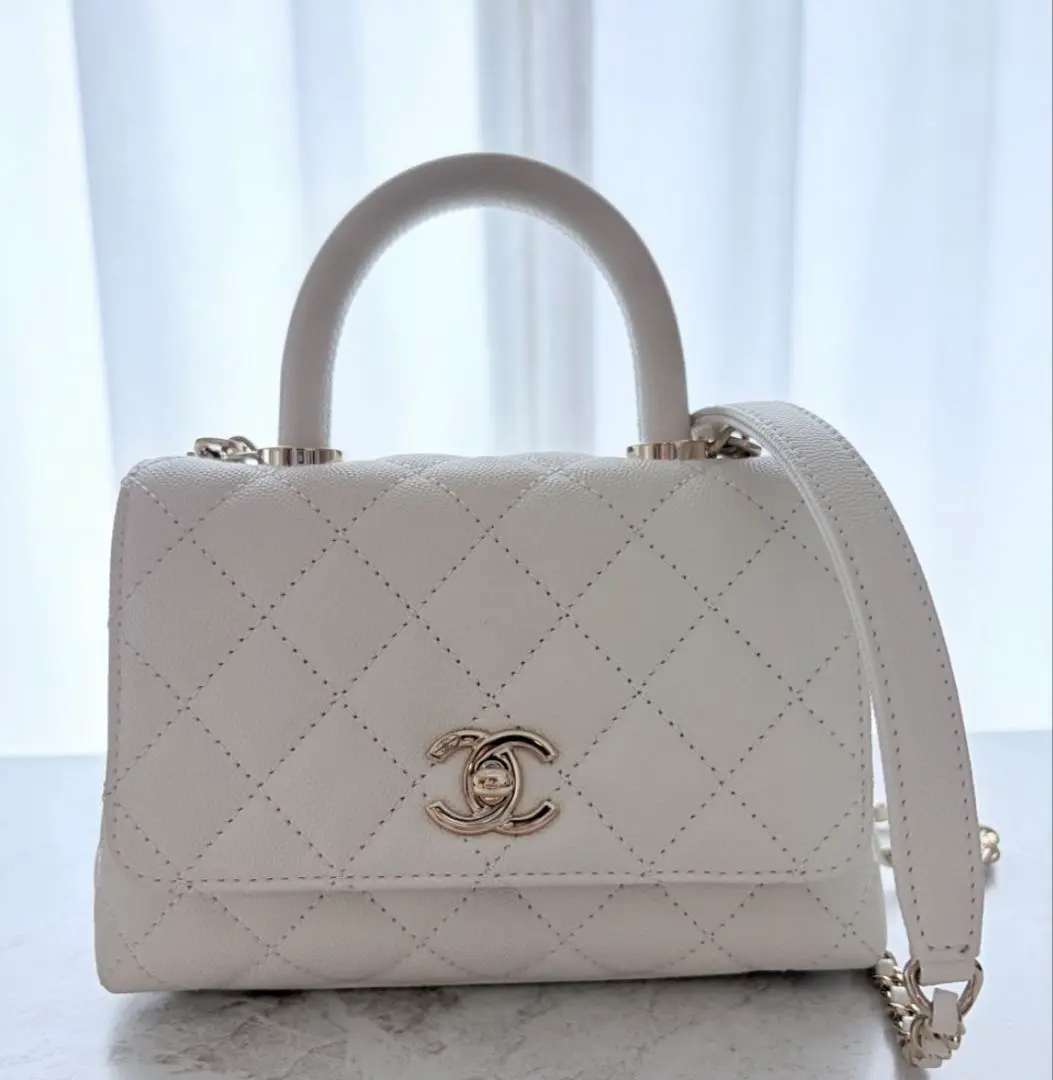 CHANEL ココハンドルxxs ホワイト×シャンパンゴールド