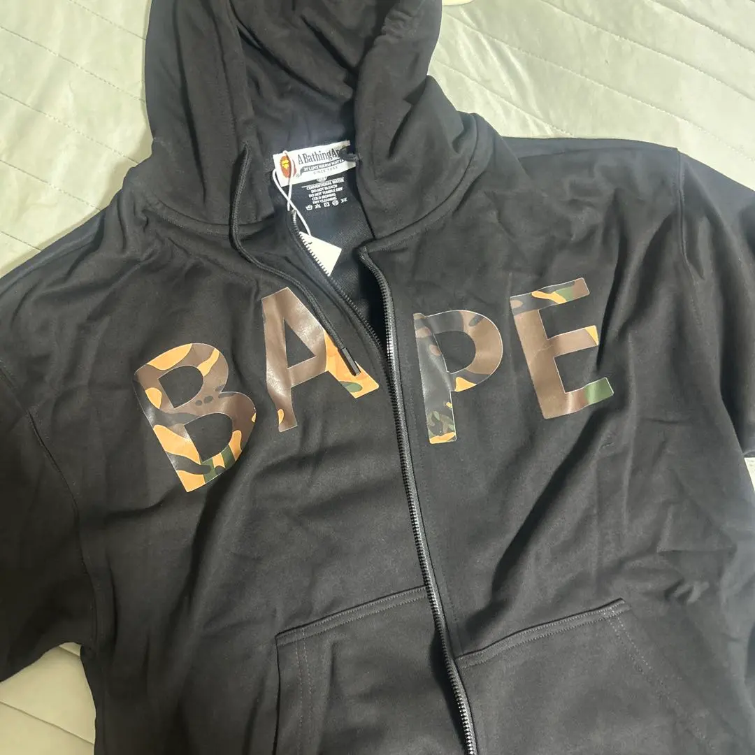 A Bathing Ape BAPE迷彩ロゴパーカー