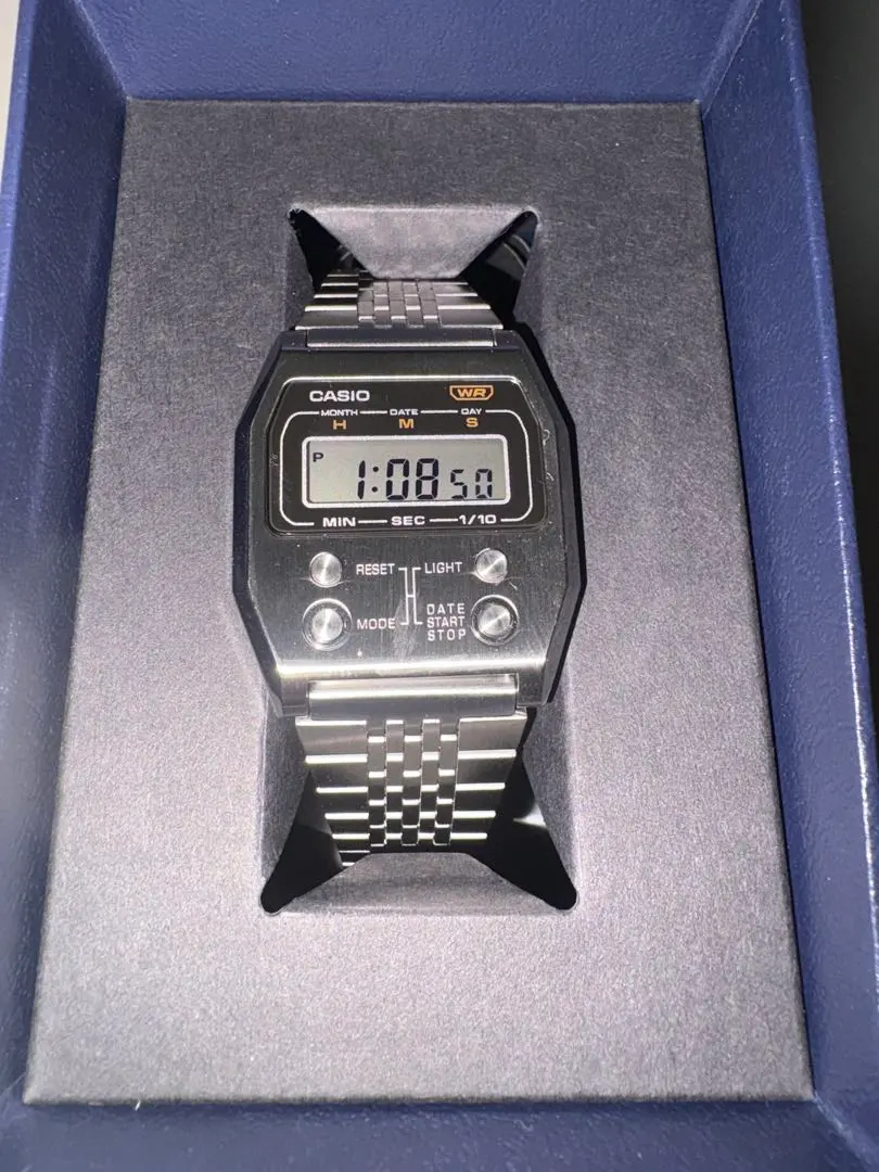 CASIO デジタル腕時計 シルバー