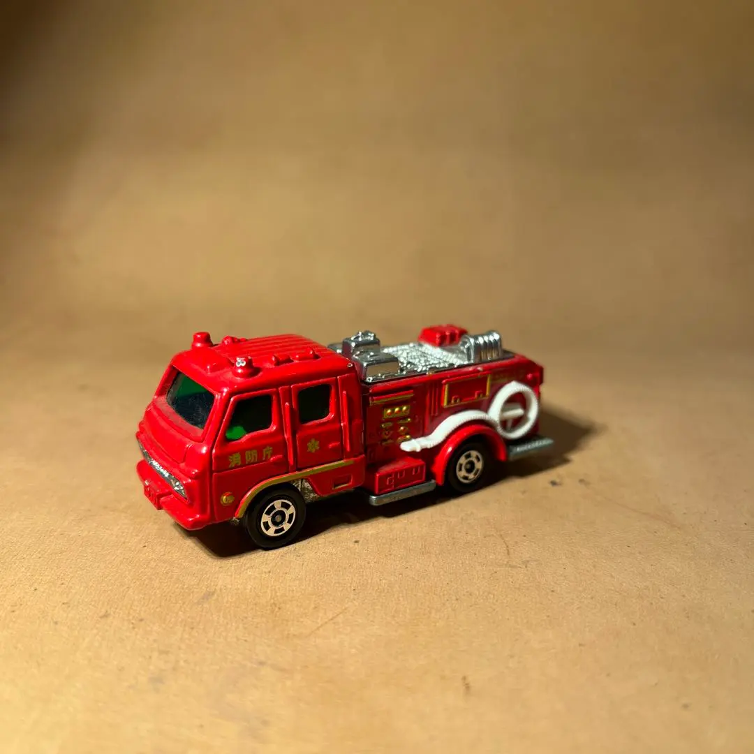 トミカ UDコンドル 化学消防車 消防庁 日本製 消防車 ミニカー No.94