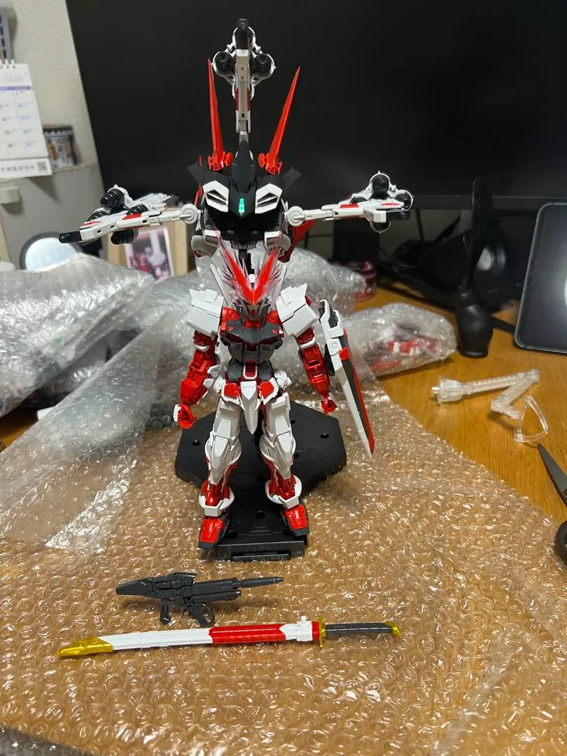 ＭＧ 1/100 ガンダムアストレイ レッドドラゴン