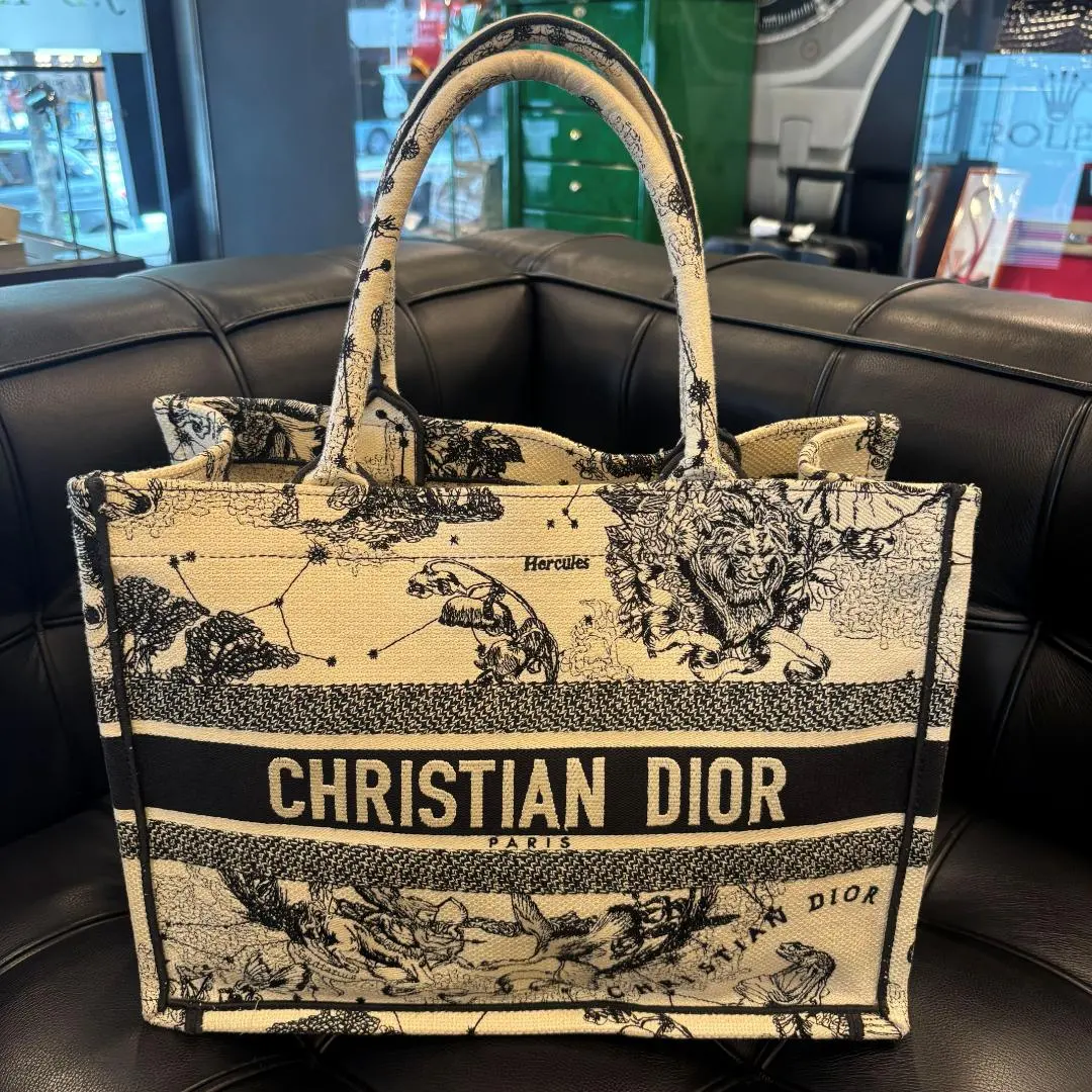 【値下げ中】DIOR ブックトート ミディアム ブラック M1296ZRHZ