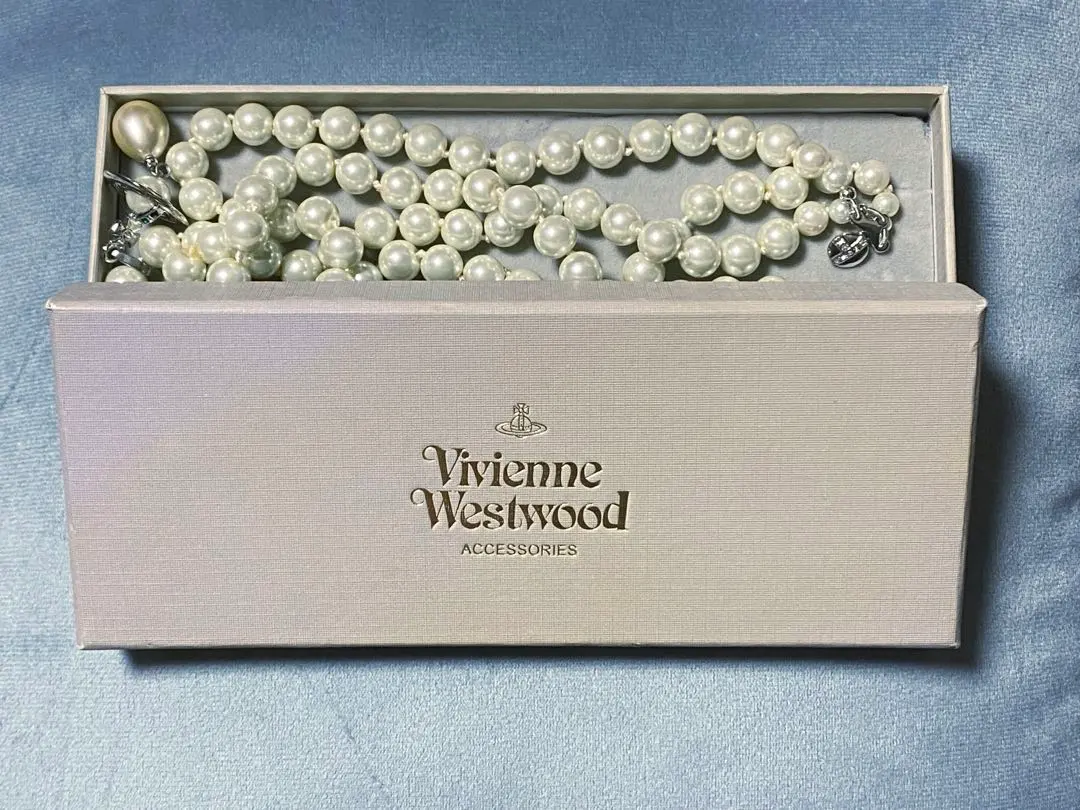 Vivienne Westwood 3連パールネックレス オーブ