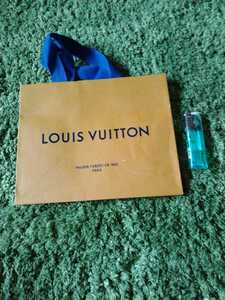 Chanel VUITTON