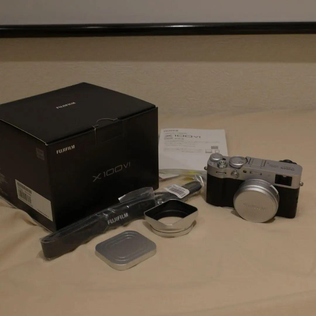 【美品】【動作確認済み】FUJIFILM X100Ⅵ シルバー X100Ⅵ