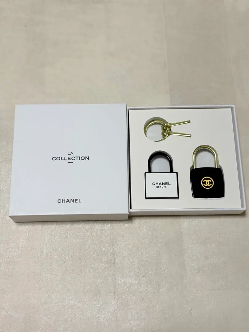 新品未使用CHANEL シャネルキーホルダーラコレクションノベルティ