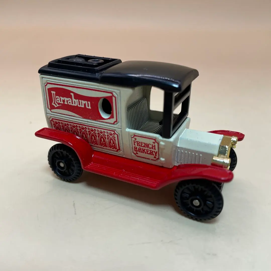 トミカ　T型フォード　 クラシックカー日本製　当時物　昭和レトロ