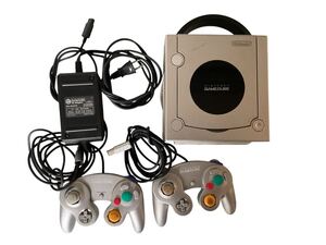 Consolas de videojuegos OK Nintendo GAMECUBE DOL-001 DOL-003(2) 26.3.17H