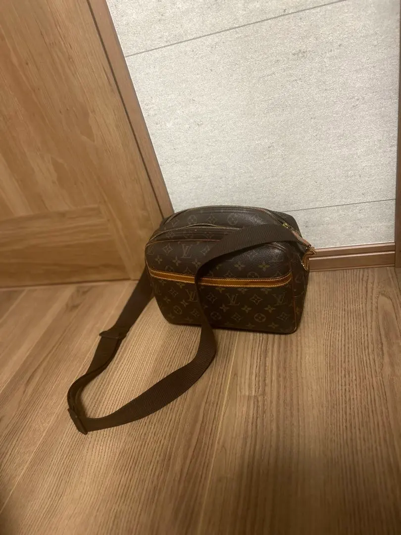 LOUIS VUITTON モノグラム ショルダーバッグ