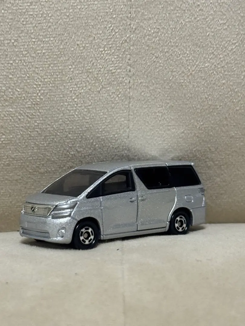 トミカ ヴェルファイア