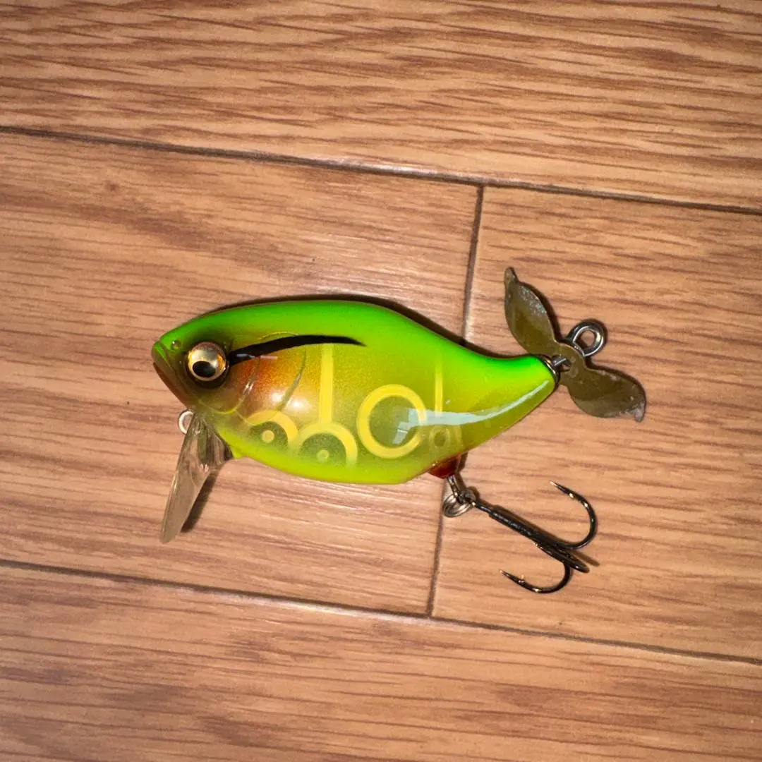 ノイジーキャット　スプラット　メガバス