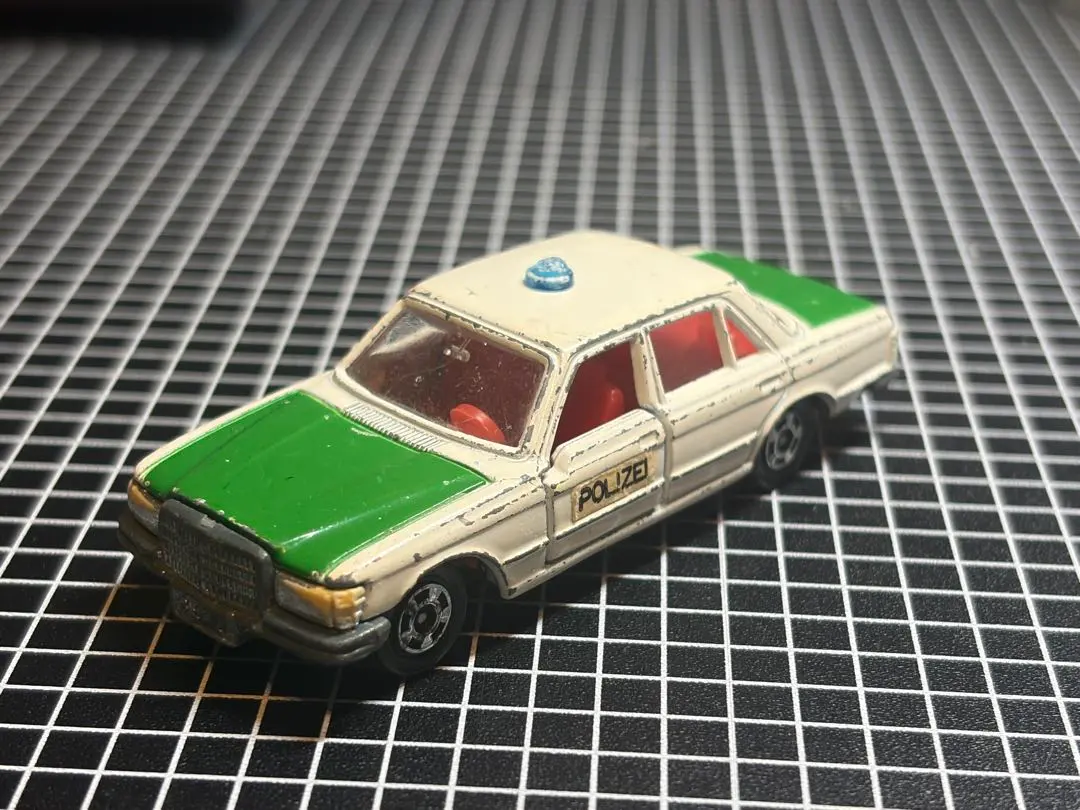 トミカ 日本製 メルセデスベンツ 450 SEL ポリスカー