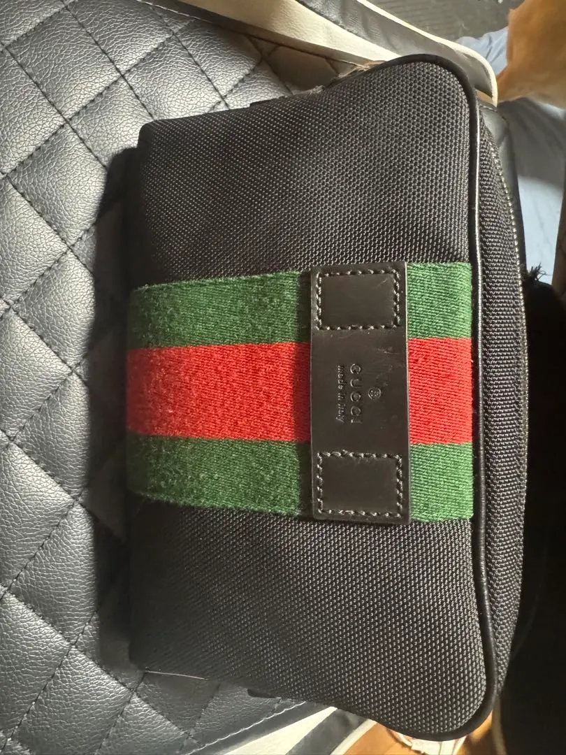 GUCCI グッチ ウェブストライプ ボディバッグ