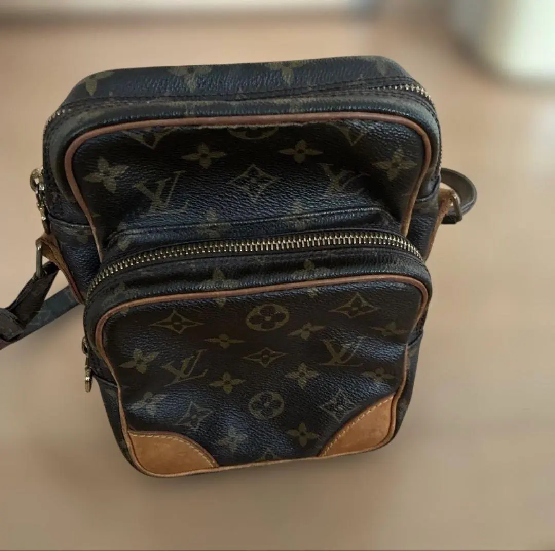LOUIS VUITTON ショルダーバッグ