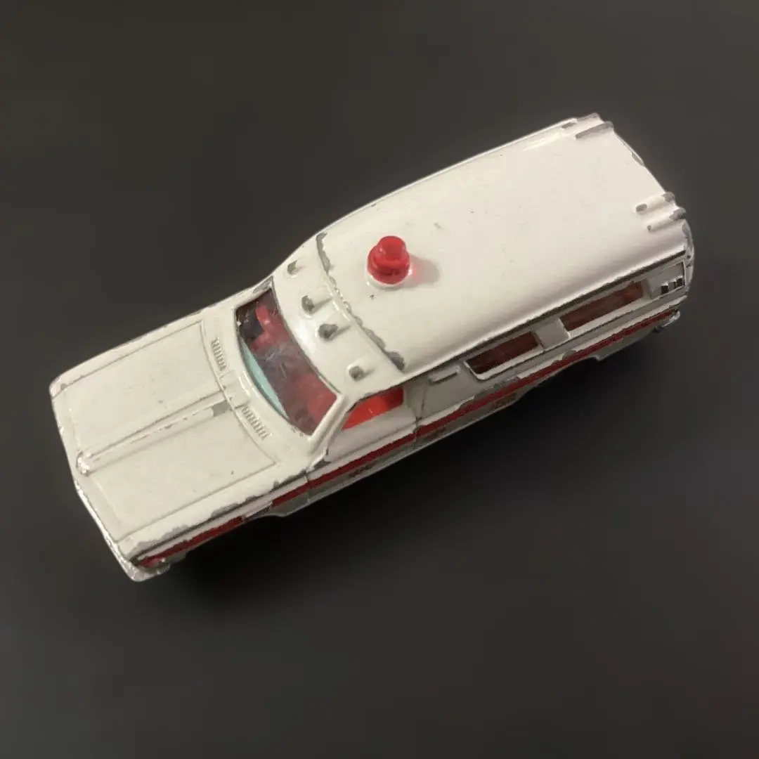 トミカ　トヨタ アンビュランス　NO.40　救急車　日本製