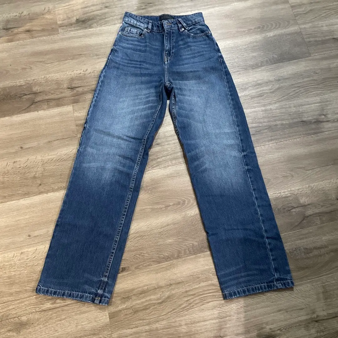 ZARA ストレートフィット　ハイウェストデニムパンツ