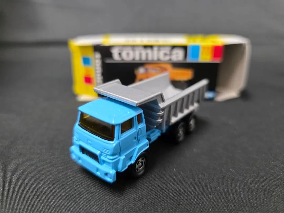 トミカ黒箱73いすずオフロードダンプ(日本製)