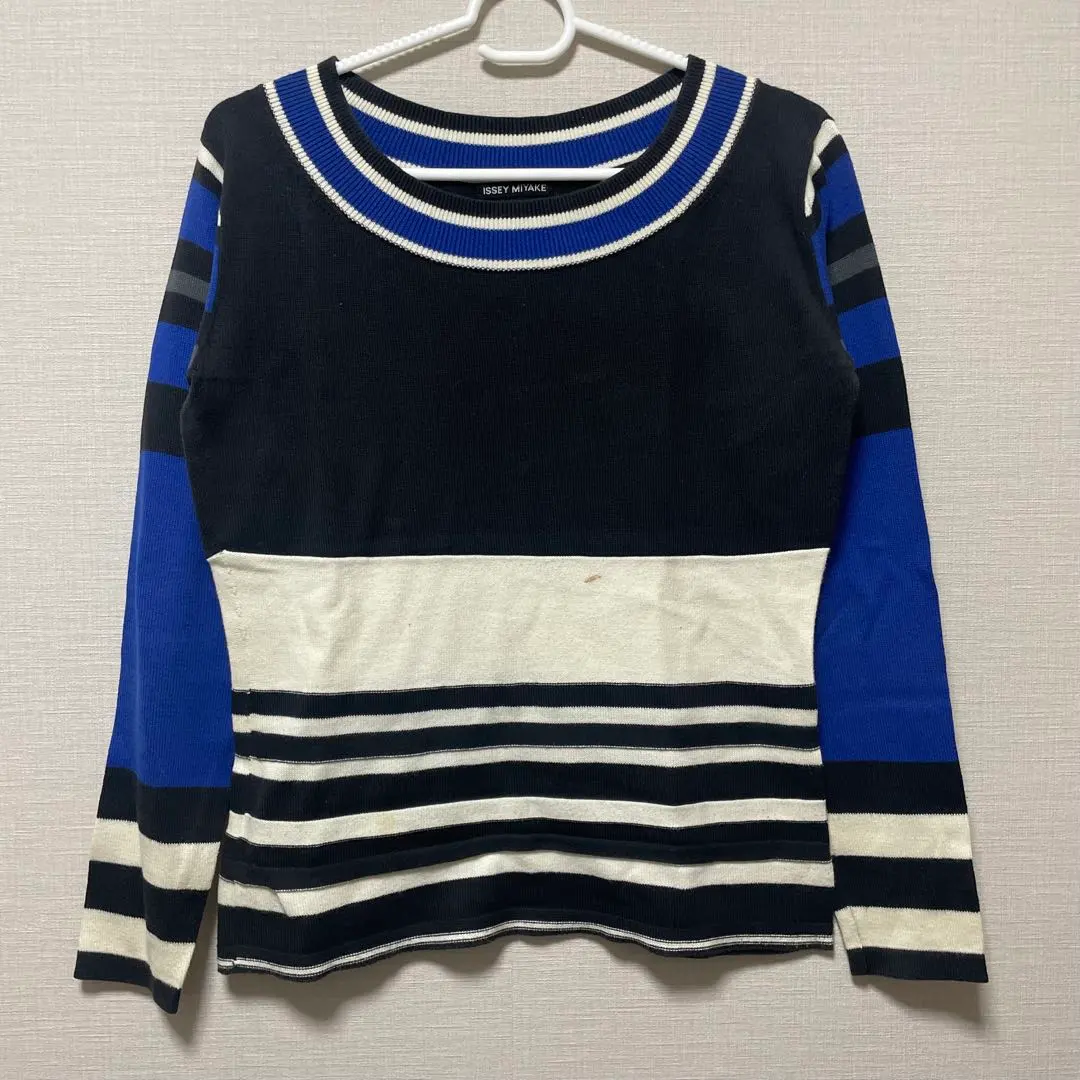 17 ISSEY MIYAKE イッセイミヤケ ストライプ 長袖トップス