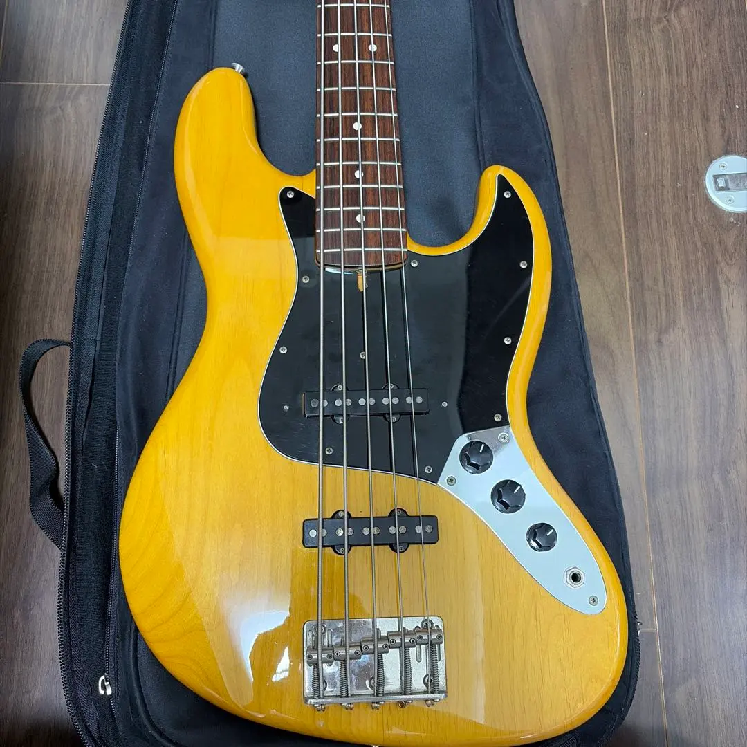 Fender Japan Jazz Bass V（Rシリアル）