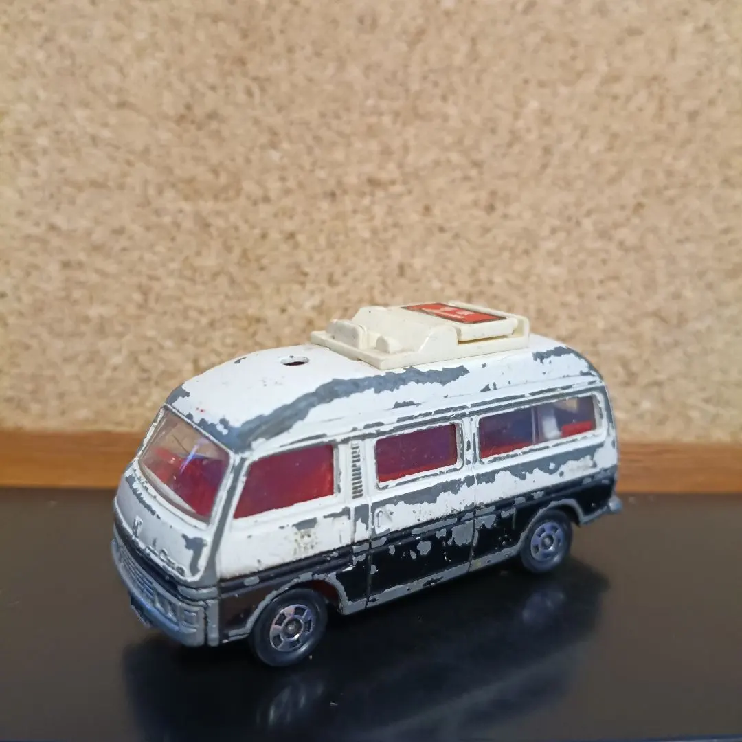日本製 トミカ No.75 キャラバン 事故処理車 黒箱トミカ ジャンクトミカ