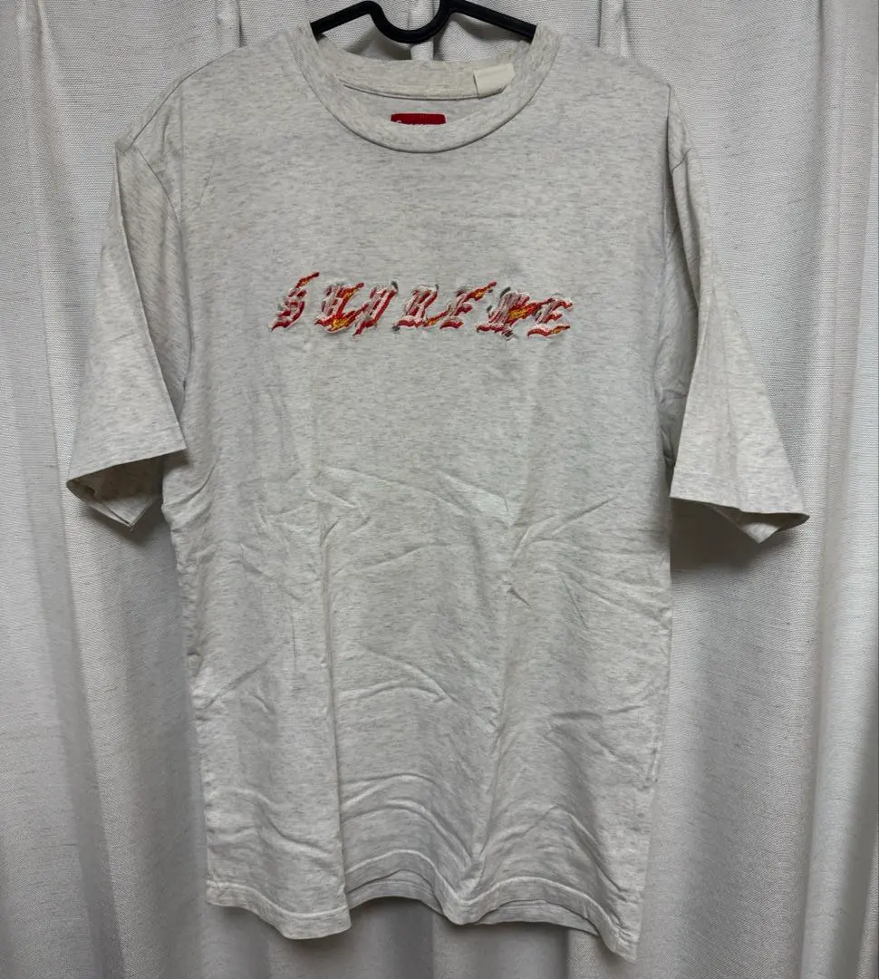 Supreme 刺繍ロゴ Tシャツ グレー
