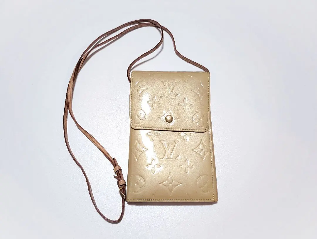 ルイヴィトン LOUIS VUITTON モノグラム ヴェルニ ウォーカー