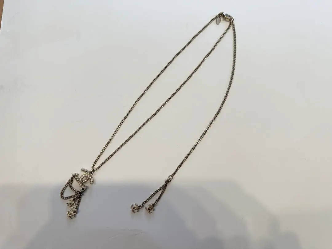 【CHANEL】シャネルネックレス ロゴチャーム付き