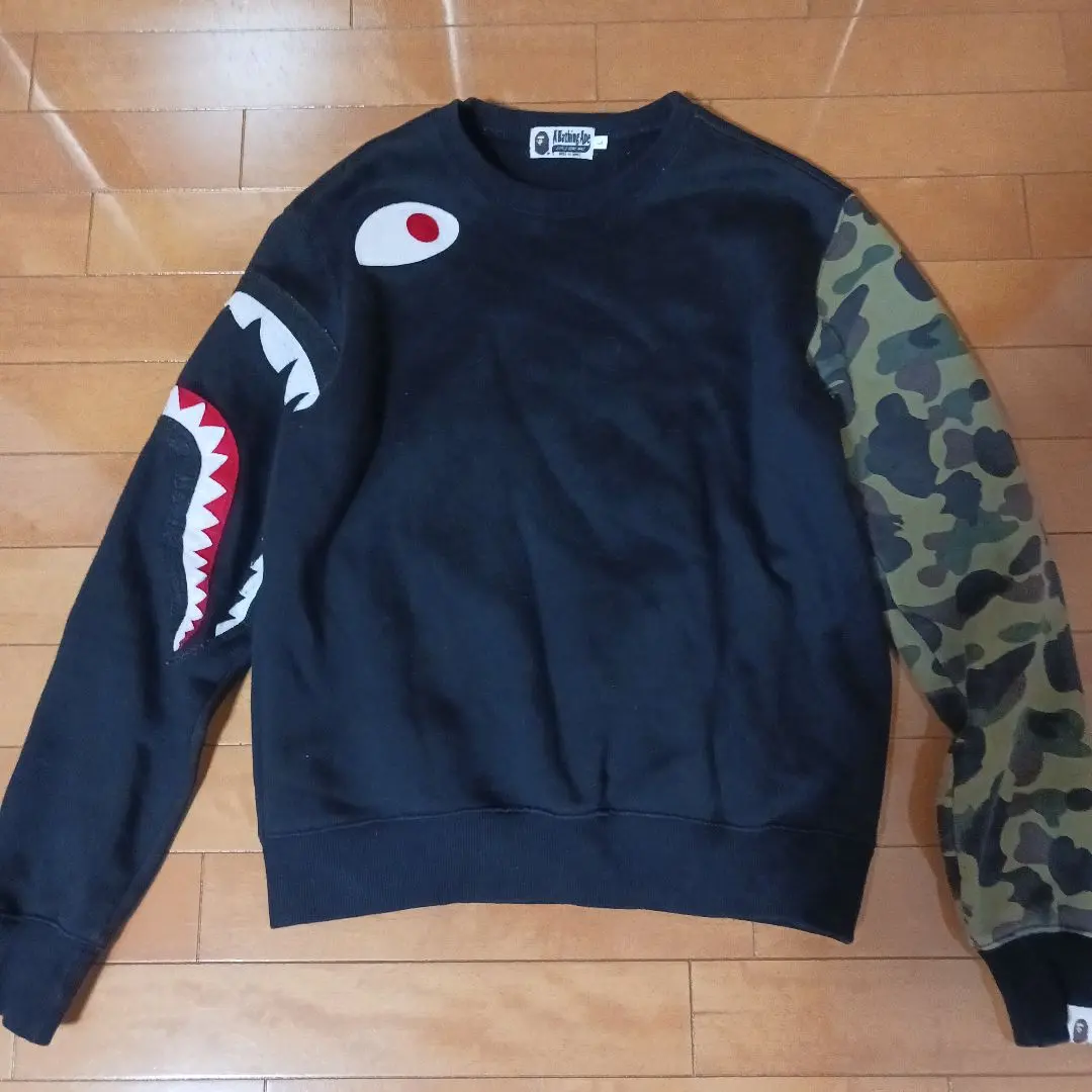 a bathing ape トレーナー