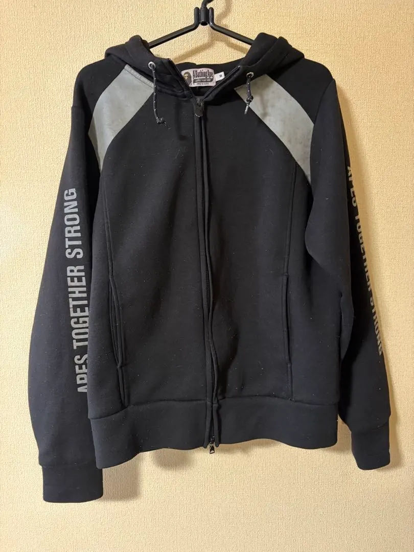 A BATHING APE ジップパーカー