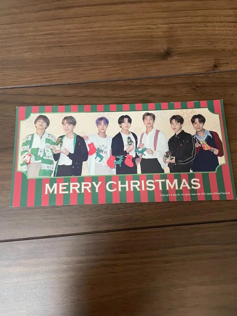 BTS メリークリスマスカードとキーホルダー バッチ