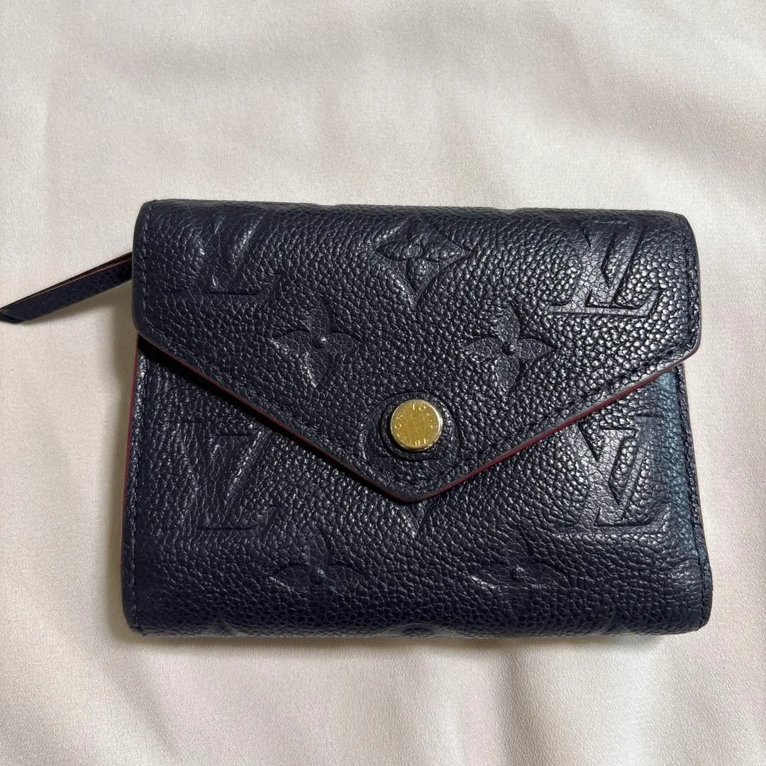 Louis Vuitton ポルトフォイユ・ヴィクトリーヌ